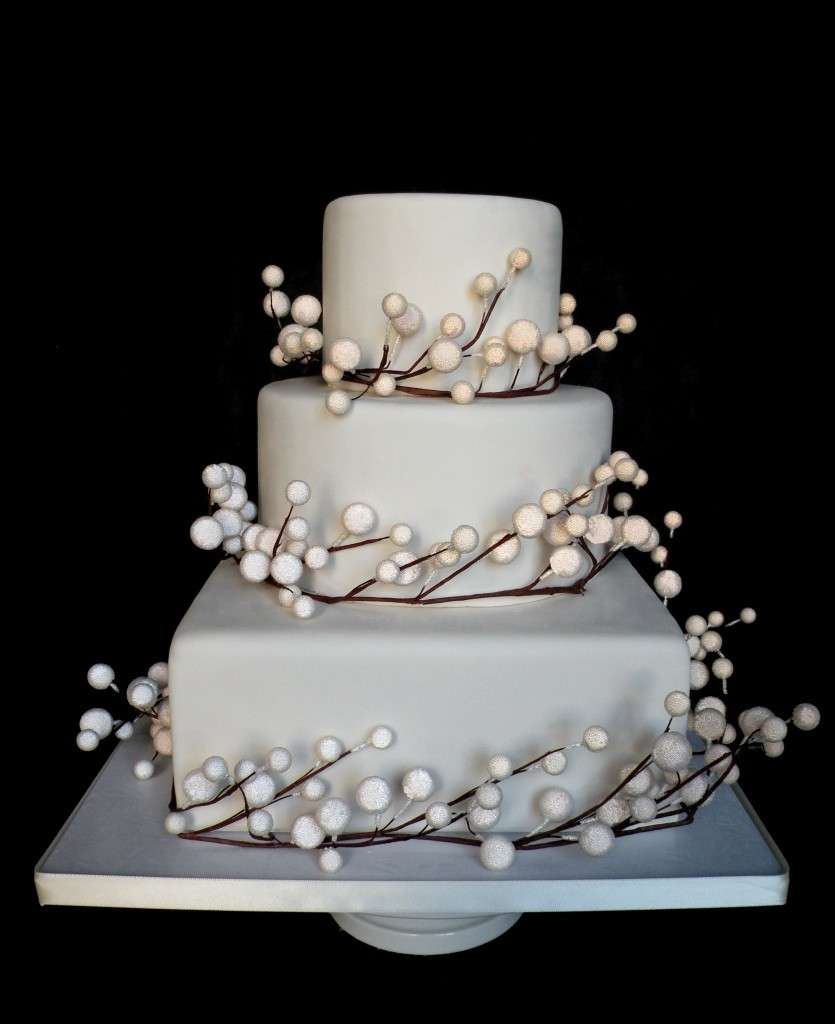 Sposarsi a Natale: torta con bacche