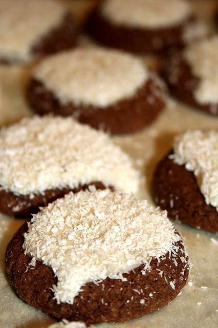 Biscotti con cocco e glassa