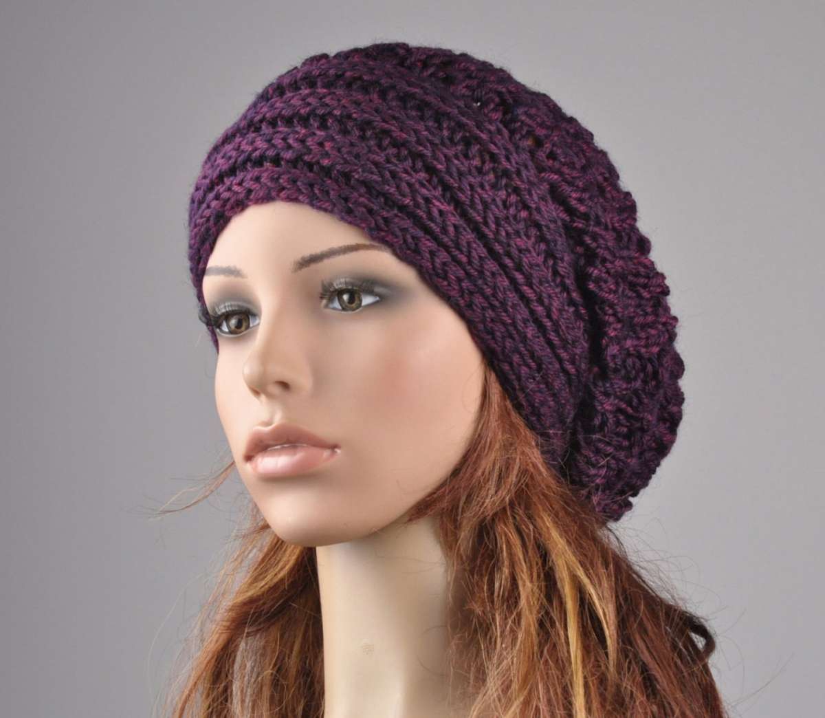 Cappello in lana viola
