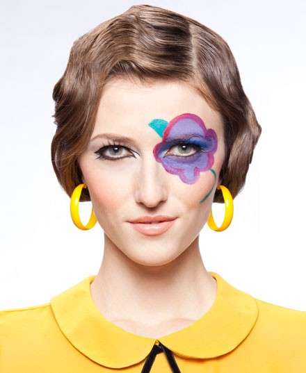 Stile pop e colorato per questo trucco