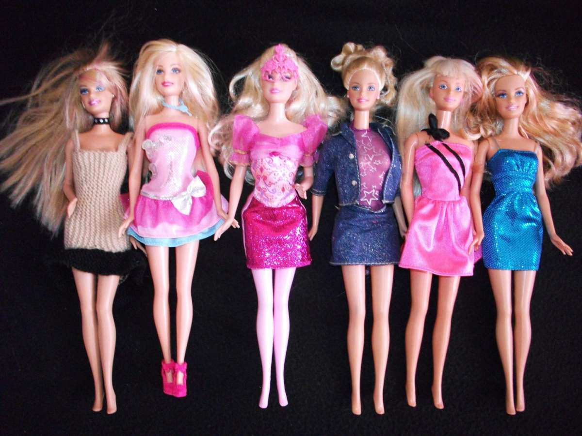 Abiti corti per Barbie