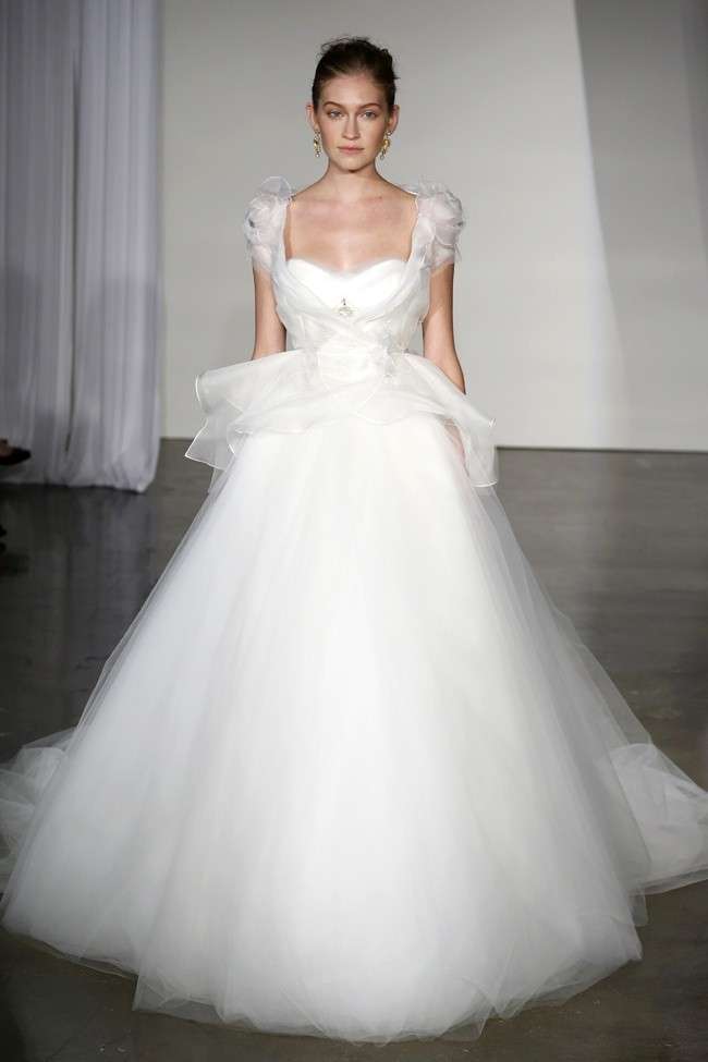 Abito di Marchesa con gonna in tulle