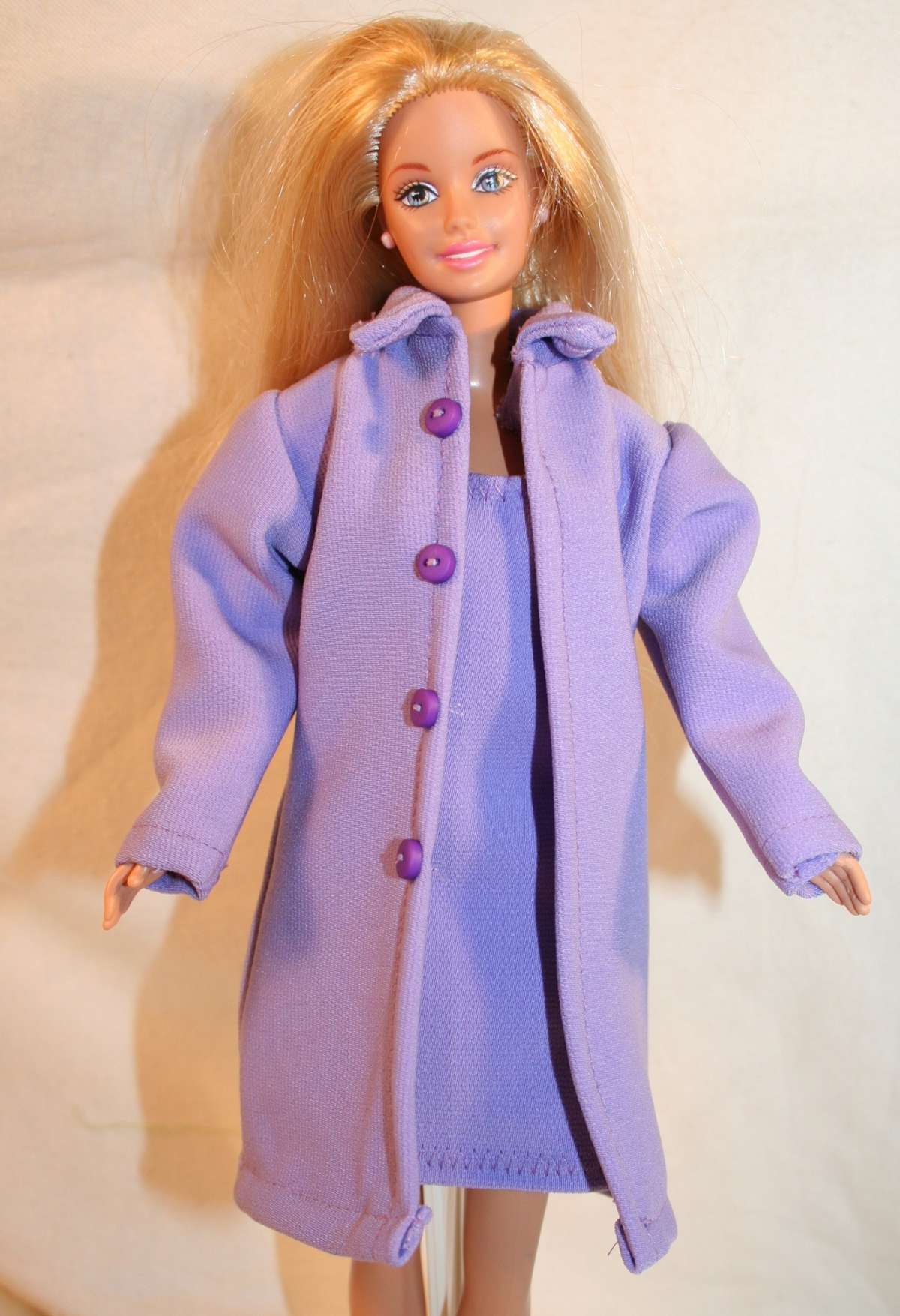 Barbie in look lilla