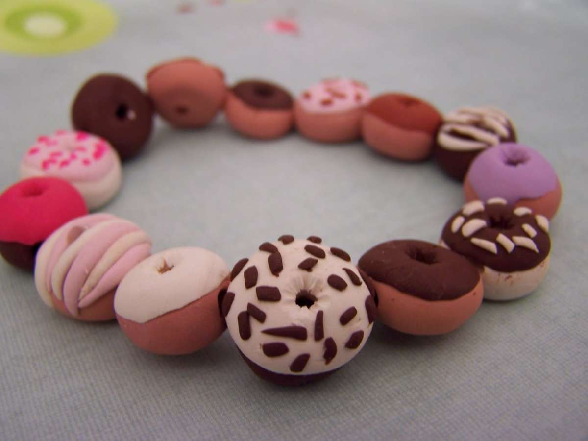 Bracciale con ciambelle