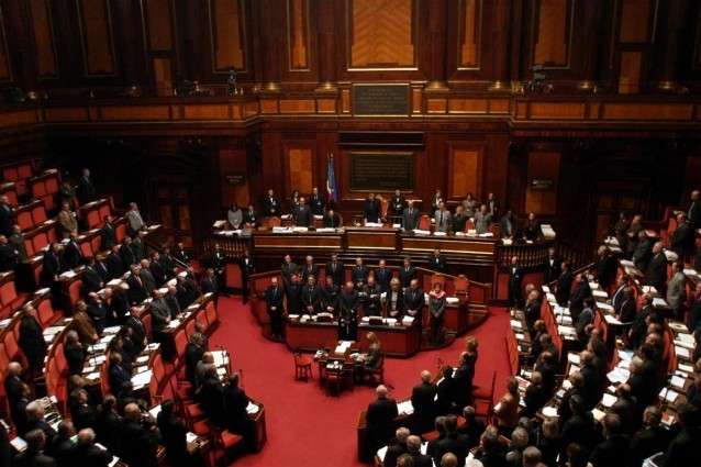 Molte donne in Parlamento