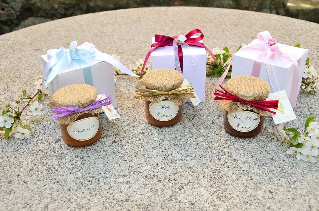 Bomboniera originale per il matrimonio con le marmellatine