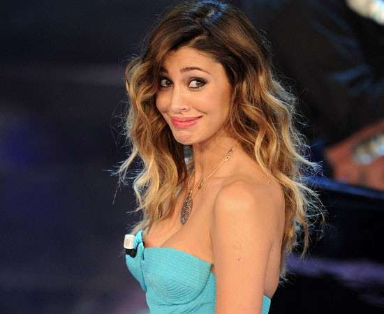 Capelli di Belen Rodriguez a Sanremo