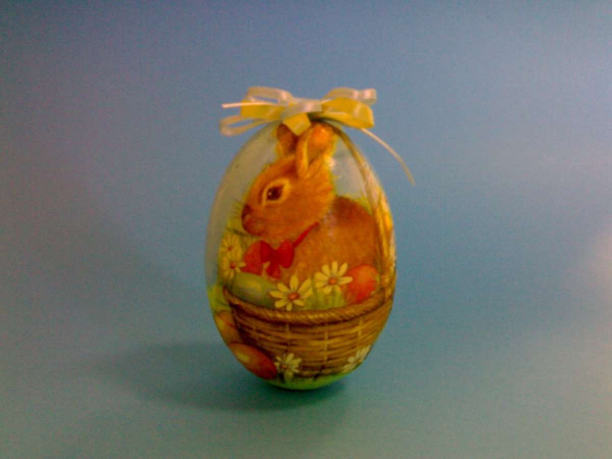 Decoupage pasquale