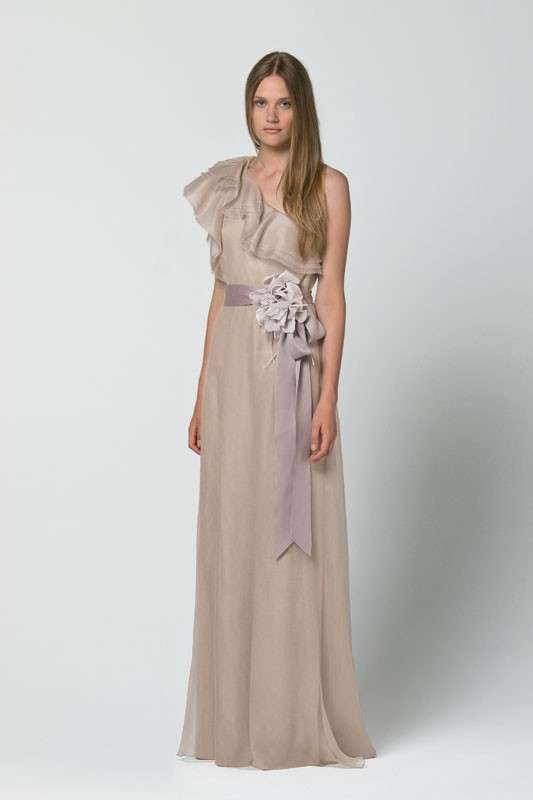 Vestito da sposa beige di Max Mara