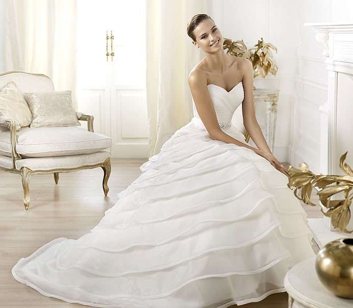 Vestito da sposa Pronovias 2014 modello Lasei