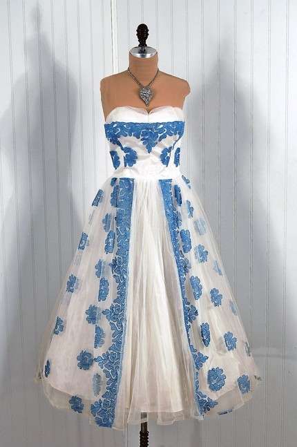 Abito da sposa blu in stile vintage