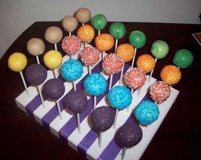 Cake pops colorati
