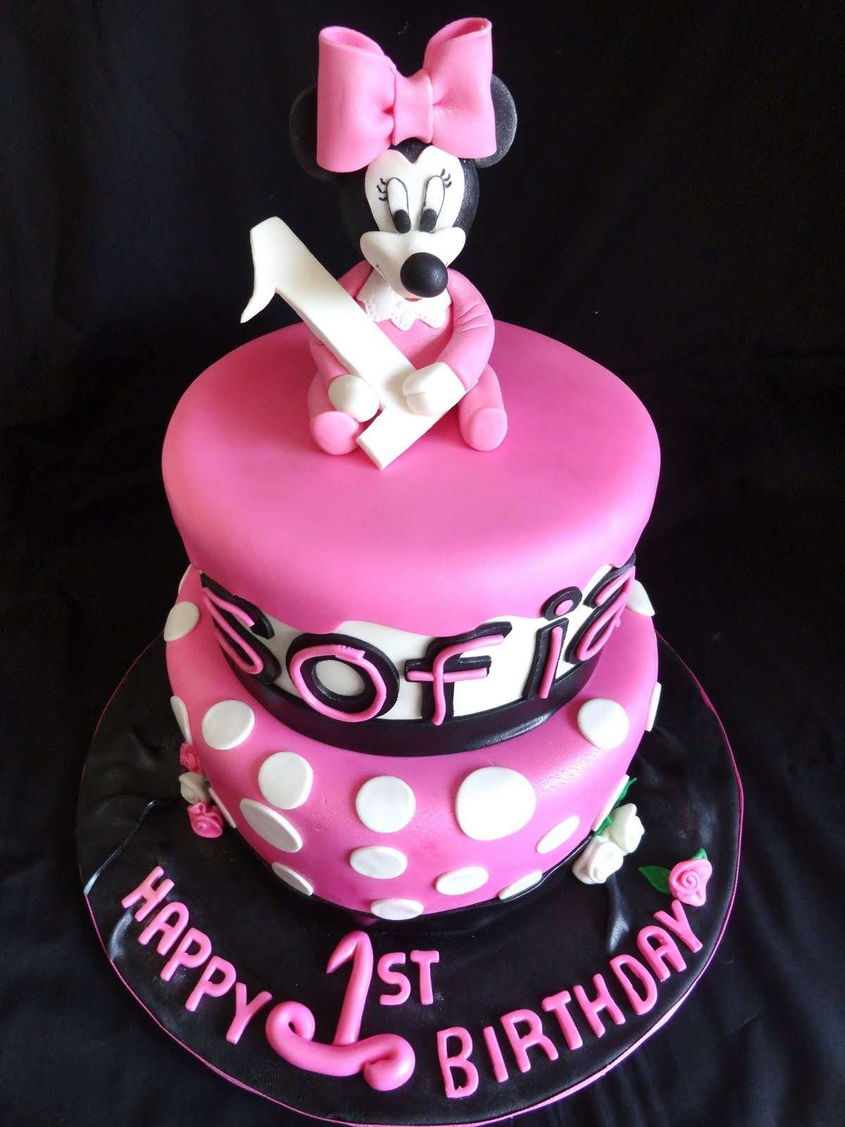 Minnie Cake