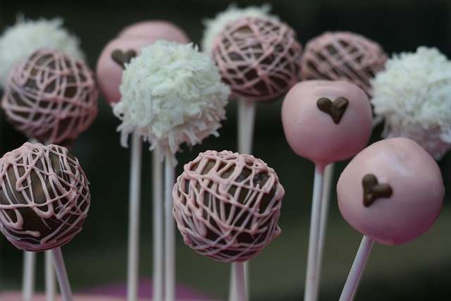 Red Velvet Cake pops