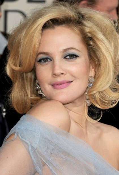 Viso rotondo di Drew Barrymore