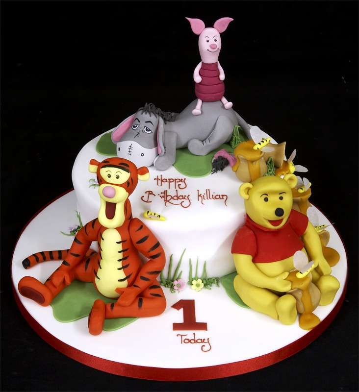 Winnie the pooh cake