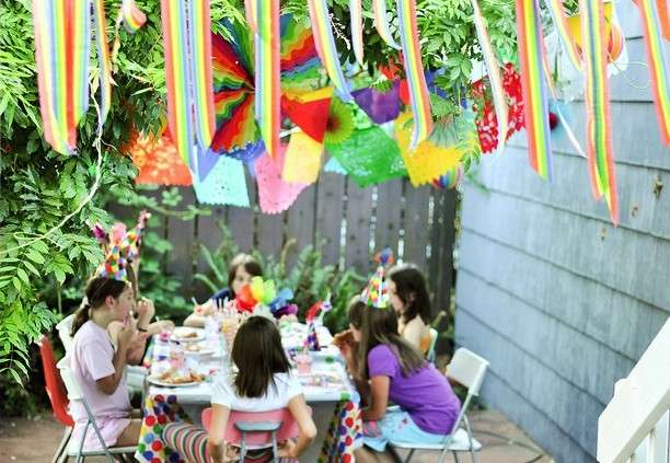 Festa in giardino per il compleanno dei bambini