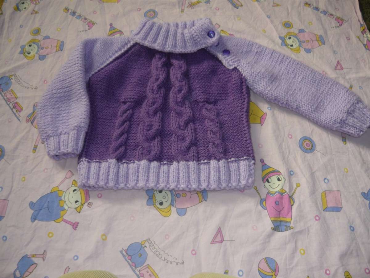 Maglione viola e lilla