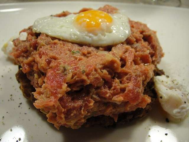 Tartara e uova