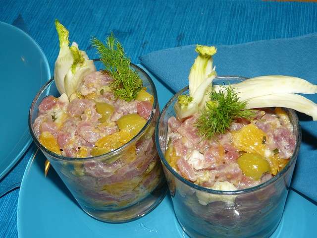 Tartare di tonno in bicchiere