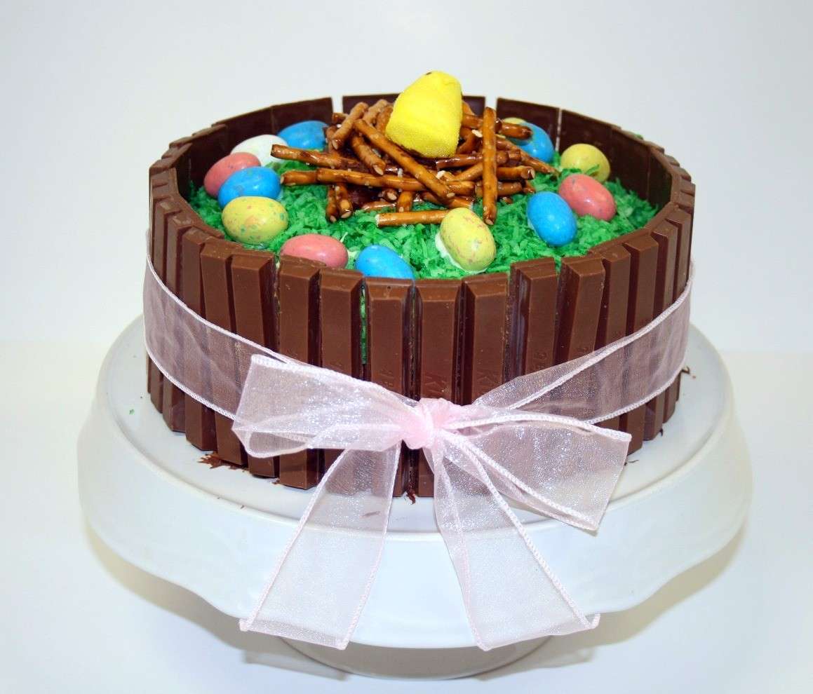 Torta di Pasqua con kit kat