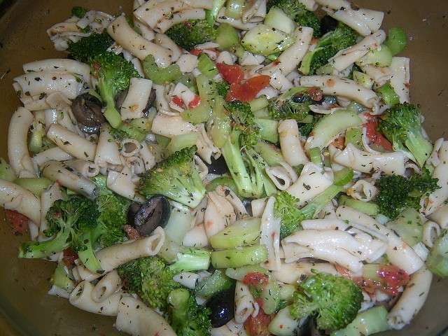 Insalata di pasta e broccoli