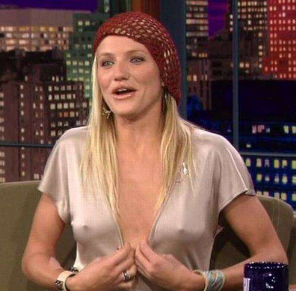 Cameron Diaz con seno in evidenza