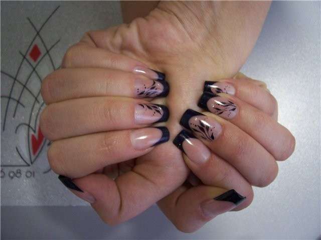 Nail art bianco e nero