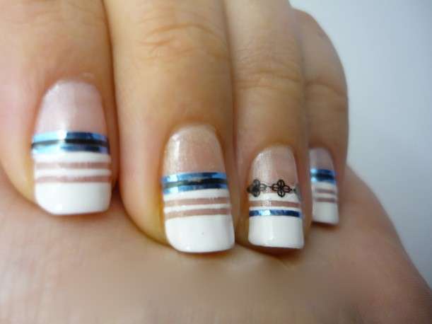 Nail art righe