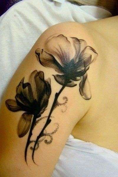 Tattoo fiori braccio