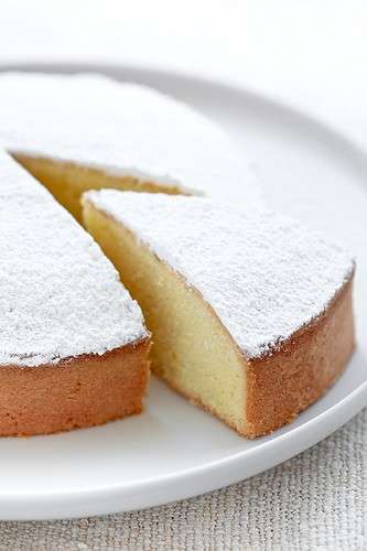 Torta paradiso con zucchero a velo