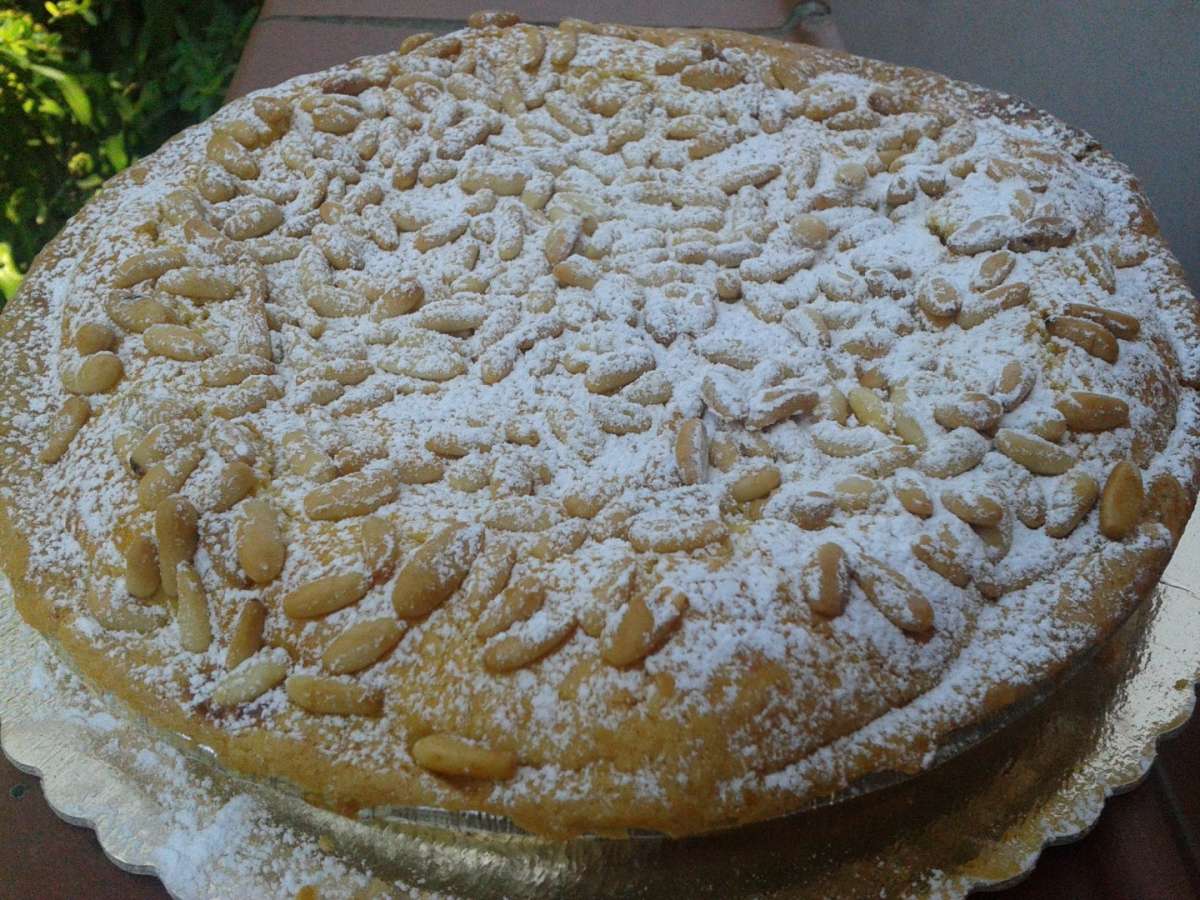 Torta autunnale con i pinoli