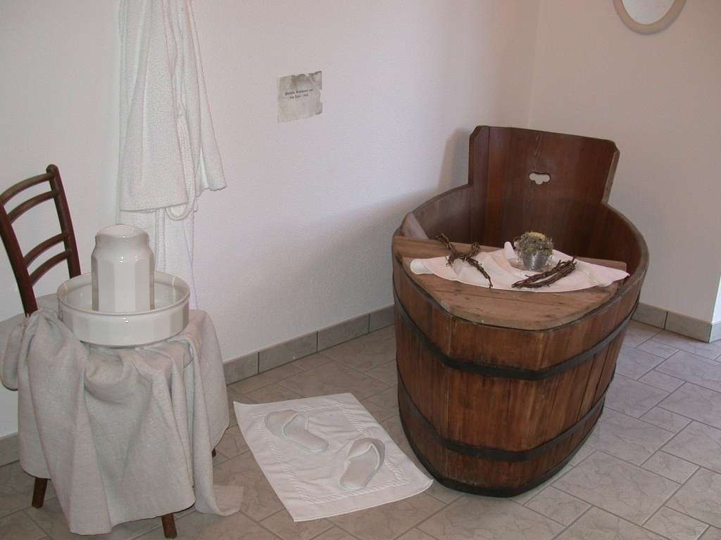 Vasca da bagno in legno