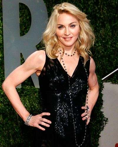 Madonna con braccia tornite