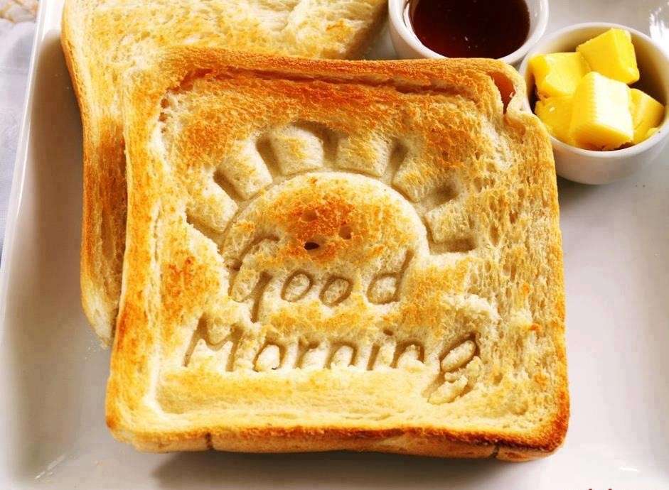 Toast che augurano il buongiorno