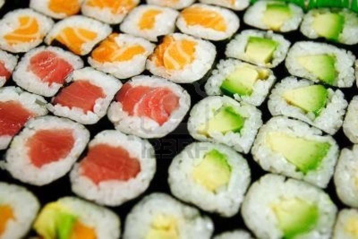 Assortimento di maki sushi