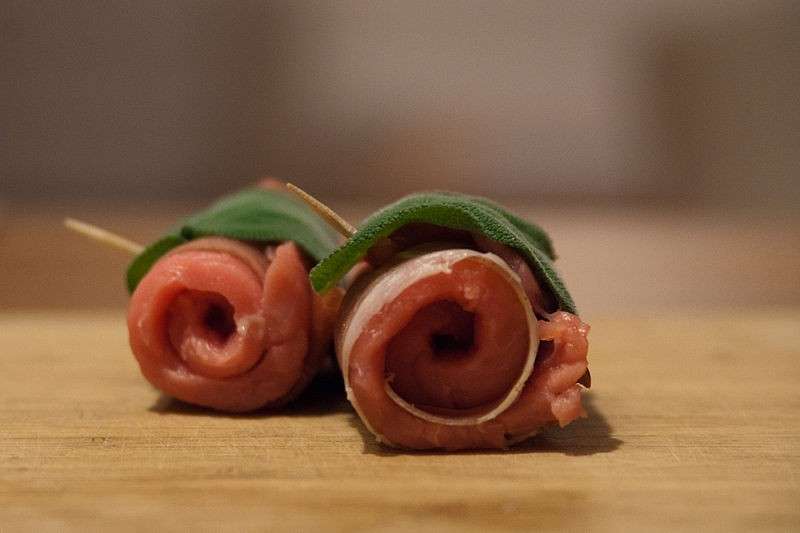 Involtini saltimbocca alla romana