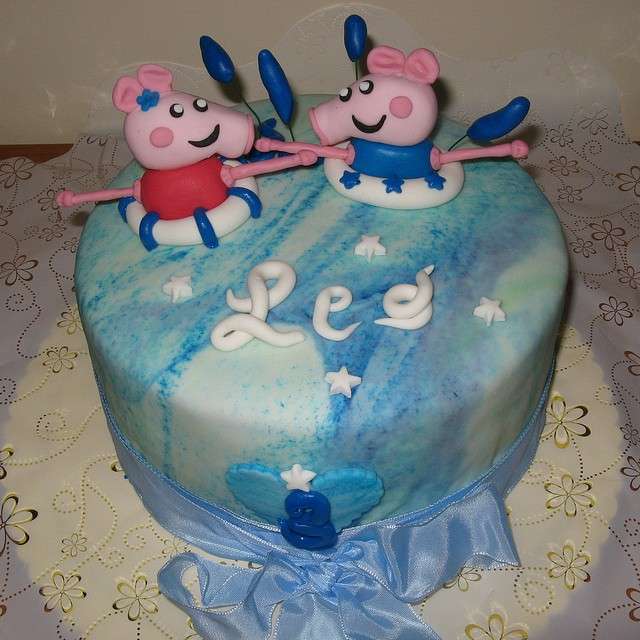 Peppa e George su una torta