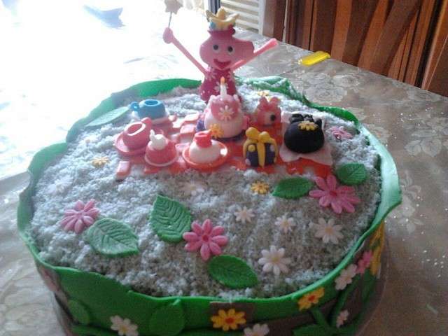 Peppa Pig tra i fiori