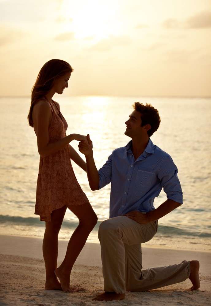 Proposta di fidanzamento in riva al mare