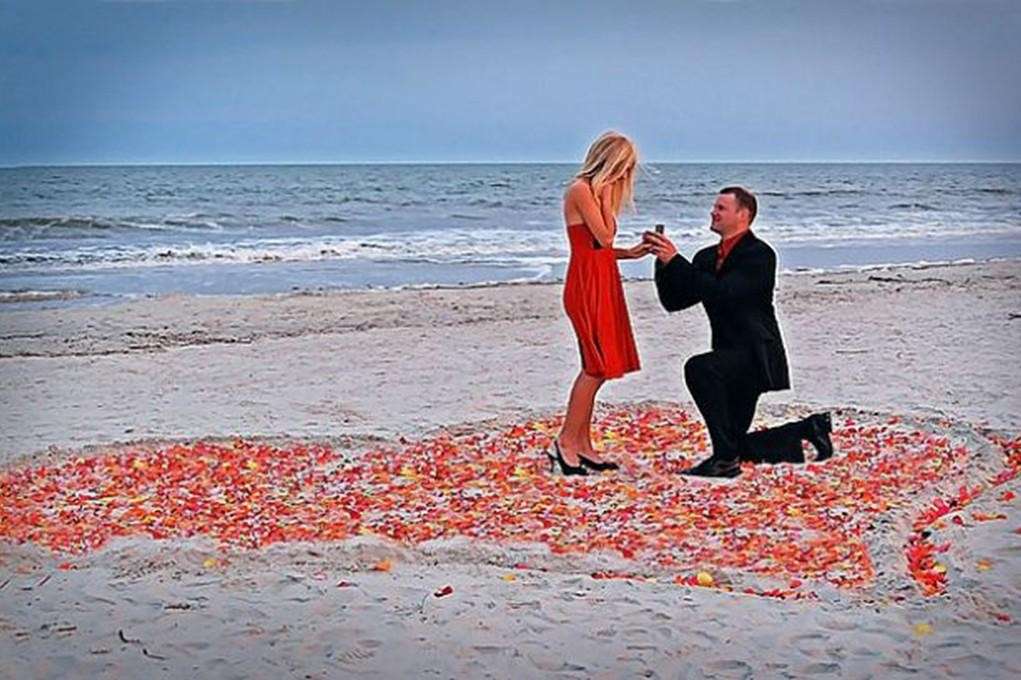 Proposta di matrimonio sulla spiaggia