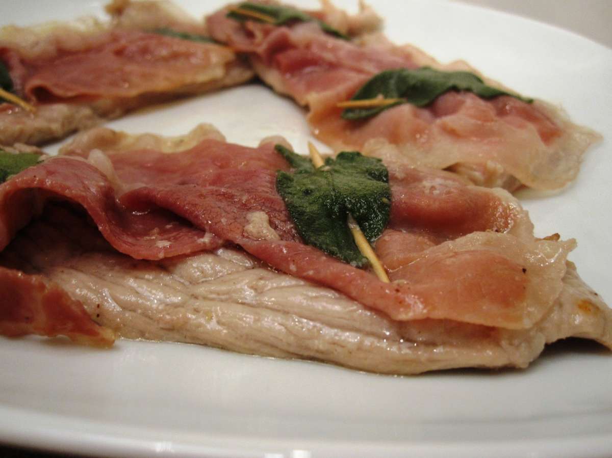 Saltimbocca alla romana con salvia