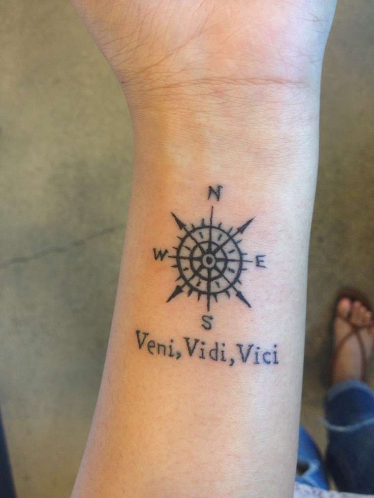 Veni Vidi Vici Tattoo - Idee, storia e significato della celebre frase  latina