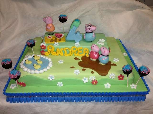 Torta di Peppa Pig con chupa chups