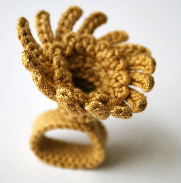 Anello crochet con girandola