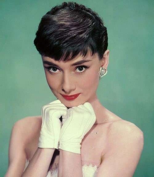 Audrey Hepburn taglio di capelli anni '60