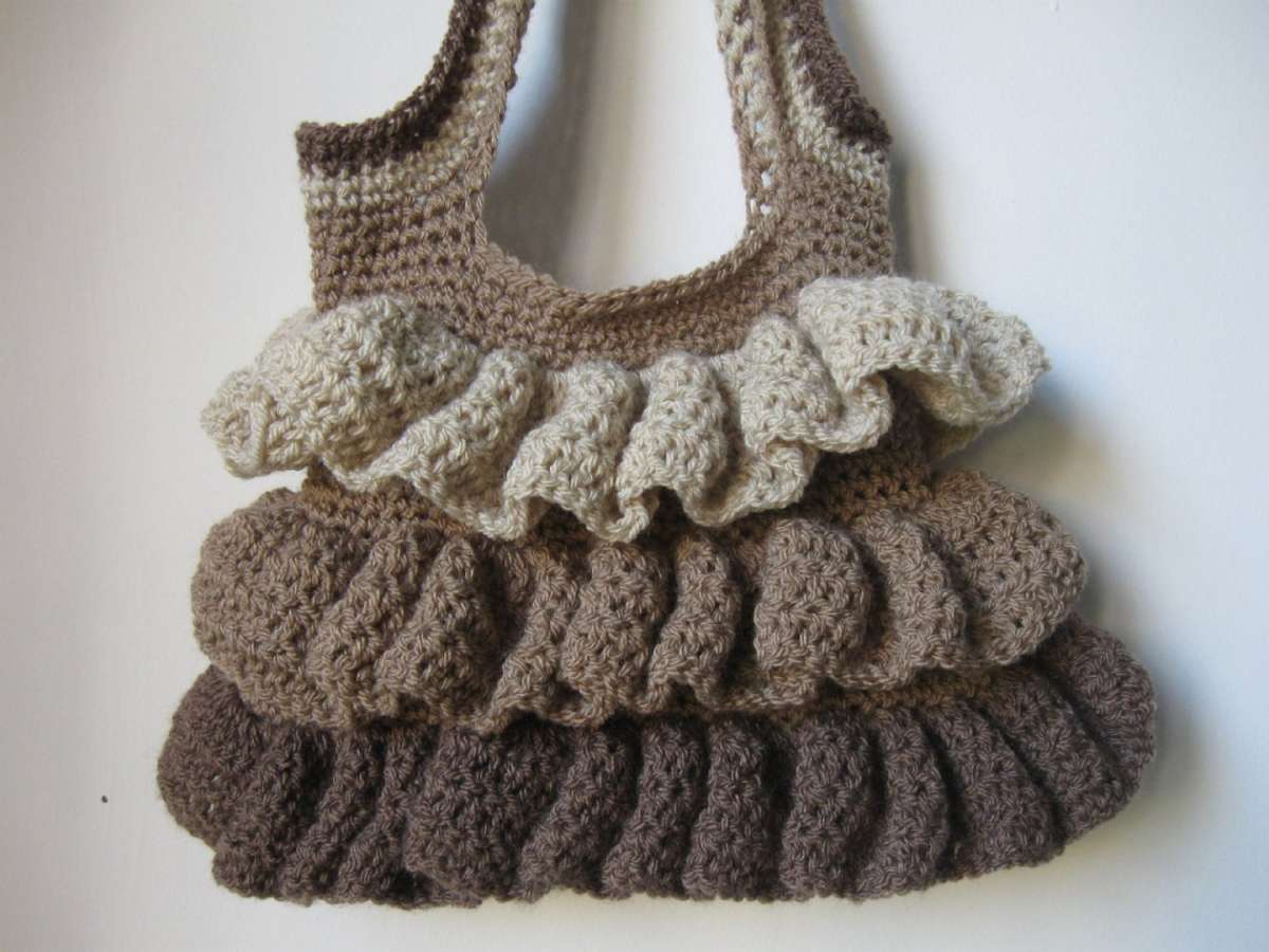 Borsa crochet con rouches