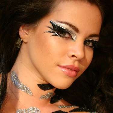 Come applicare gli strass