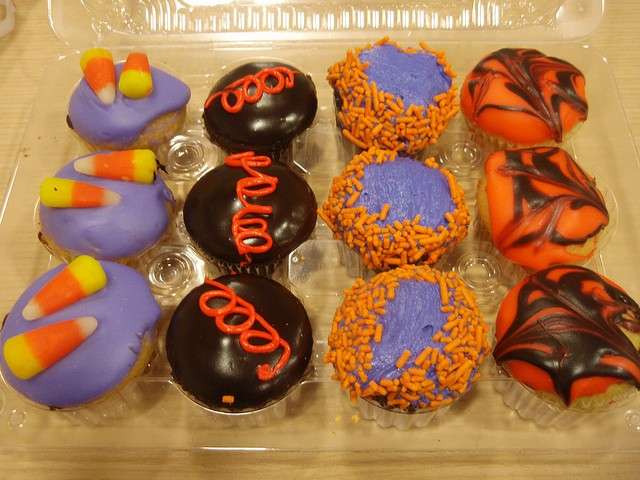 Cupcake halloween colors