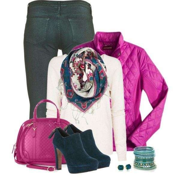 Look casual con accessori rosa